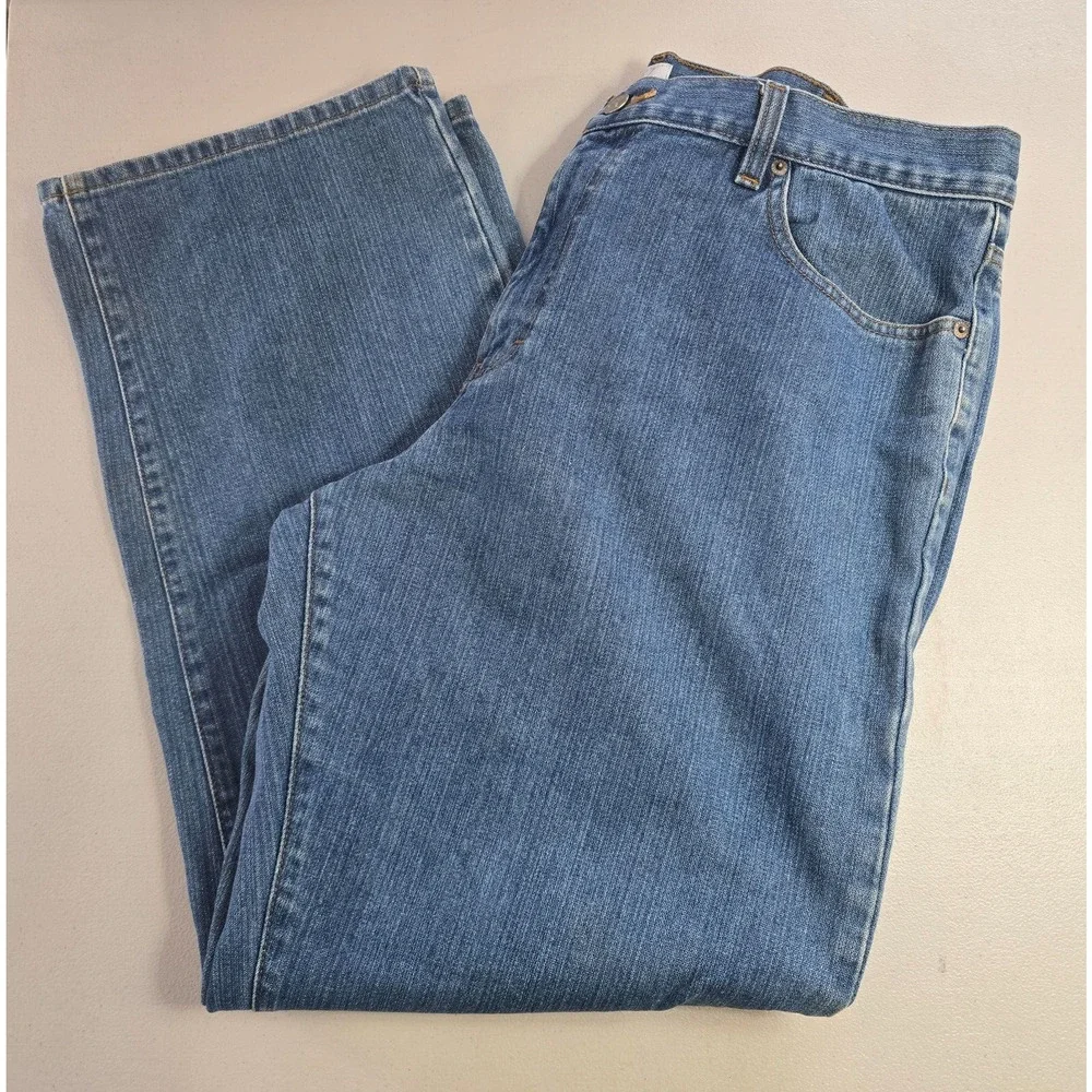 Calvin Klein Jeans Men's 38 x 31 Blue Medium Wash Straight Leg Relaxed Fit